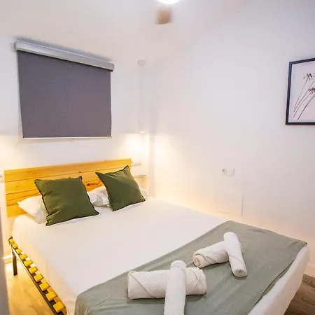 Benalhome - Tu Hogar Con Terraza Y Ducha Exterior
