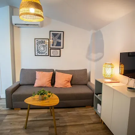 Benalhome - Tu Hogar Con Terraza Y Ducha Exterior Apartment *